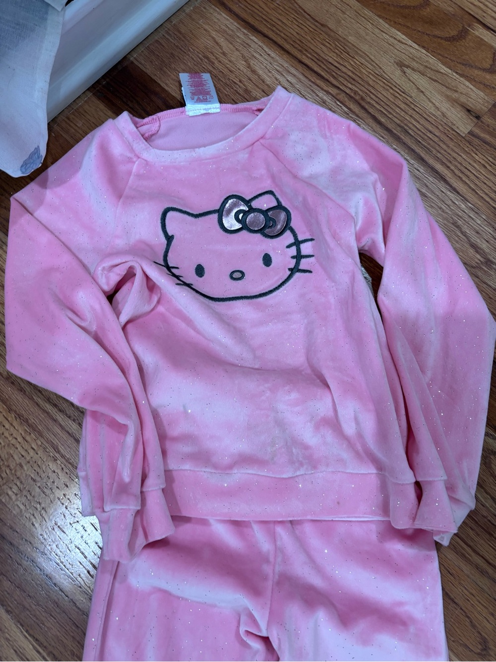 Hello Kitty Girls' Pink Sparkle Casual Set - Long Sleeve Top & Pants 6X - Picture 2 of 5